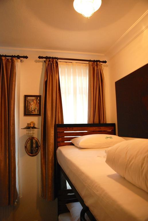 Jumba Hostel Istanbul Exterior foto